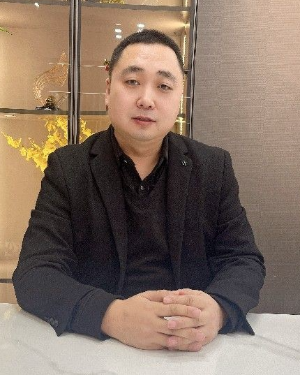鲍羽